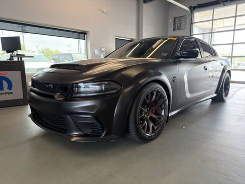 Used 2021 Dodge Charger SRT Hellcat image 1