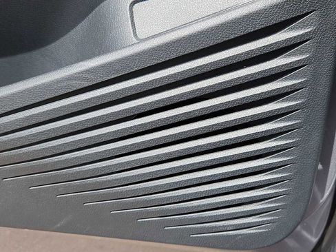 Used 2023 Volkswagen ID.4 Pro image 30