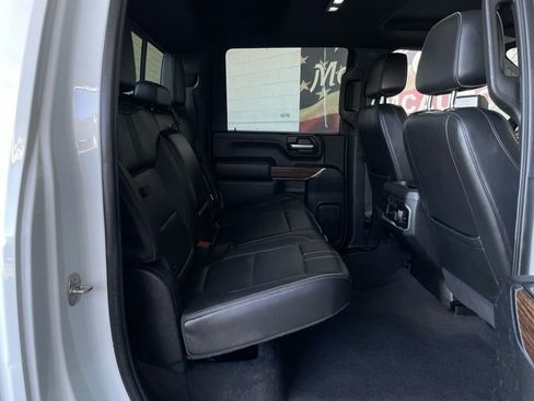 Used 2022 Chevrolet Silverado 3500 High Country w/ LPO, Hitch Package image 17