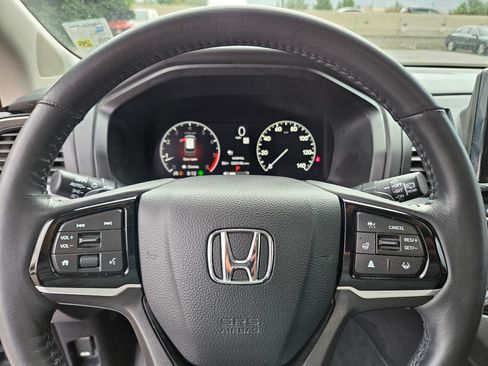 Used 2025 Honda Odyssey Elite image 23