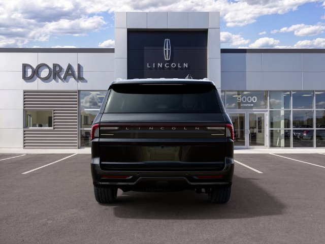 New 2027 Lincoln Navigator Reserve AWD/4WD image 7