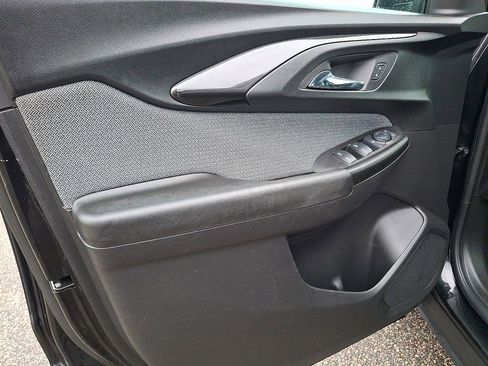 Used 2023 Chevrolet TrailBlazer LT w/ Convenience Package image 15