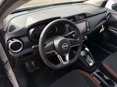 New 2025 Nissan Versa SR w/ Trunk Package image 17