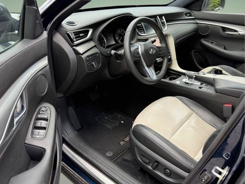 Used 2023 INFINITI QX55 Luxe w/ Cargo Package AWD/4WD image 9