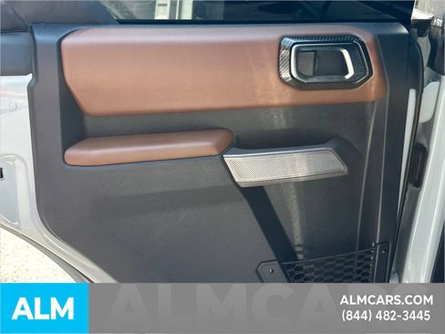 Used 2022 Ford Bronco Outer Banks AWD/4WD image 24