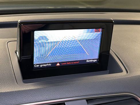 Used 2018 Audi Q3 2.0T Premium w/ Convenience Package image 24