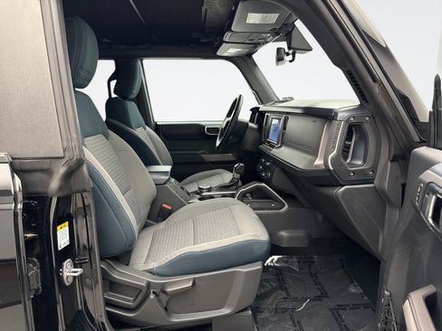 Used 2023 Ford Bronco Outer Banks image 18