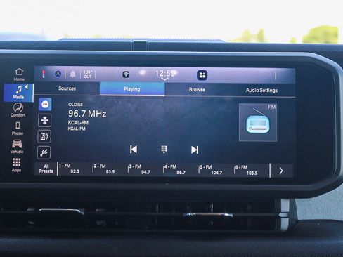 Used 2025 Jeep Wrangler Unlimited Sport AWD/4WD image 14