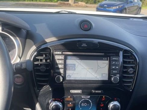 Used 2016 Nissan Juke SV w/ Technology Package image 6