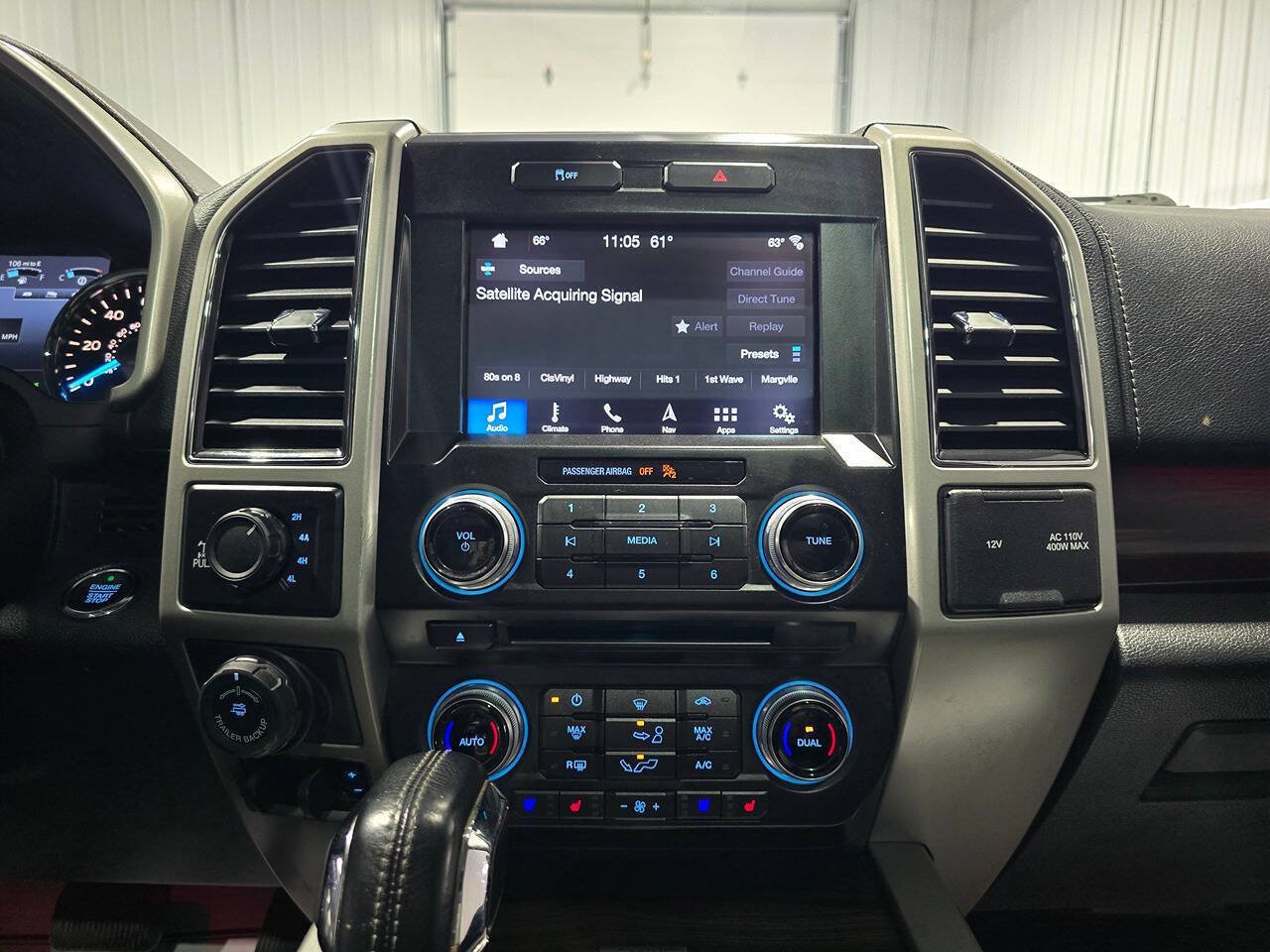 Used 2017 Ford F150 Lariat w/ Equipment Group 502A Luxury AWD/4WD image 14