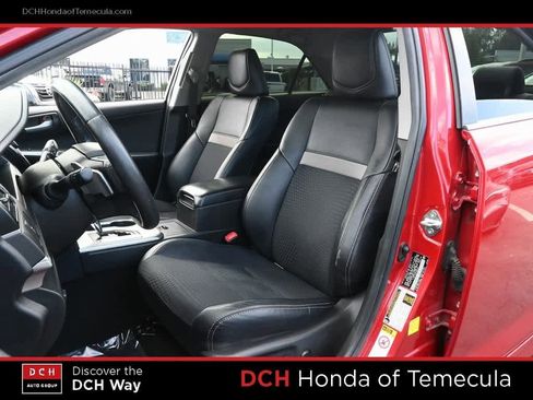 Used 2014 Toyota Camry SE image 18