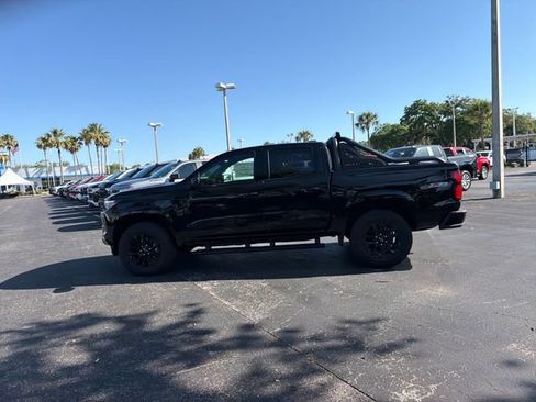 New 2026 Chevrolet Colorado Z71 w/ Midnight Edition AWD/4WD image 6
