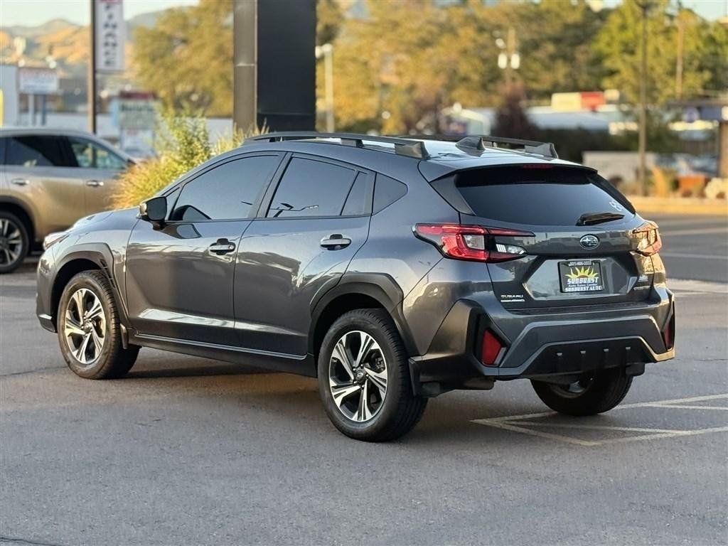 Used 2024 Subaru Crosstrek 2.0i Premium AWD/4WD image 5