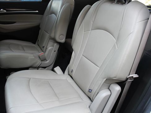 Used 2019 Buick Enclave Essence AWD/4WD image 13