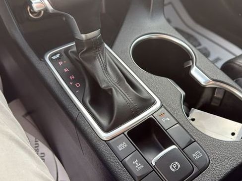 Used 2020 Kia Sportage EX w/ Option Group 15 image 24