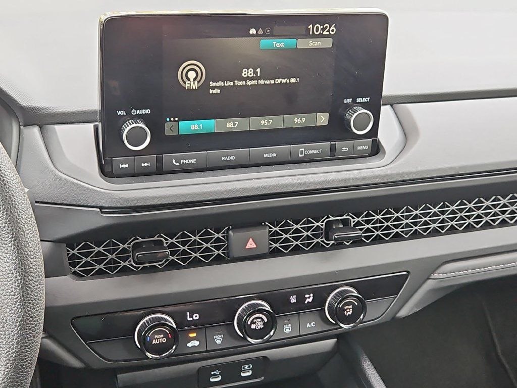 Used 2025 Honda Accord LX image 19