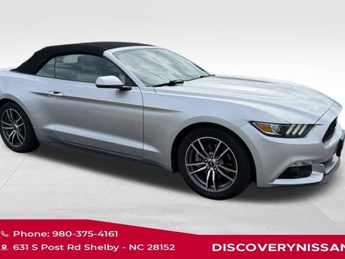 Used 2017 Ford Mustang Premium RWD image 5