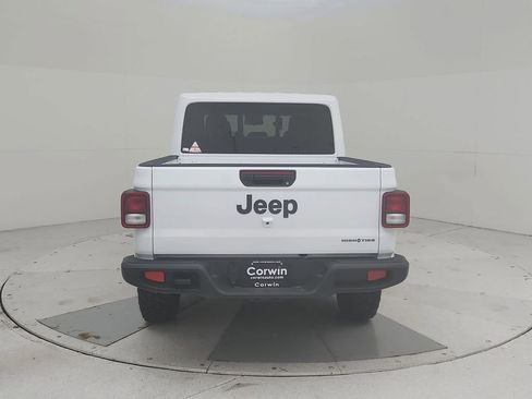 New 2025 Jeep Gladiator Sport image 7