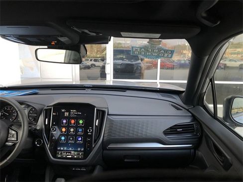 Used 2025 Subaru Forester Premium image 28