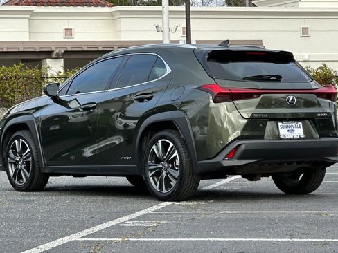 Used 2020 Lexus UX 250h w/ Premium Package image 6
