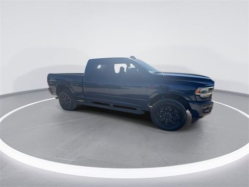 Used 2022 RAM 2500 Laramie w/ Night Edition image 13