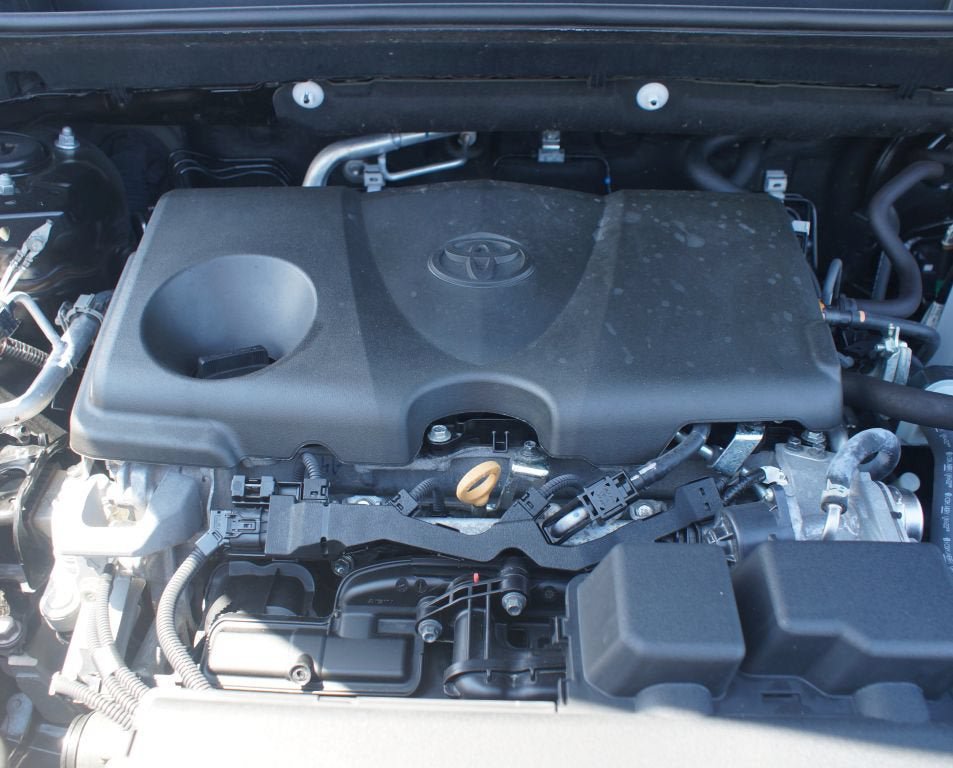 Used 2025 Toyota RAV4 XLE AWD/4WD image 27