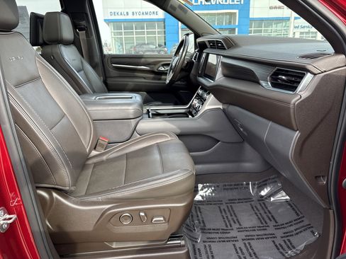 Used 2021 GMC Yukon XL Denali image 26