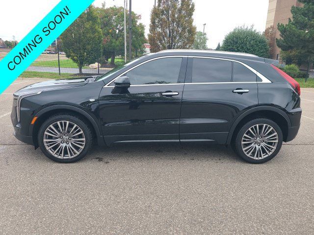 Used 2024 Cadillac XT4 Premium Luxury AWD/4WD image 4