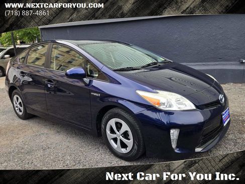 Used 2013 Toyota Prius Four FWD image 4