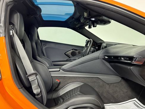 Used 2024 Chevrolet Corvette Stingray Preferred Cpe w/ Z51 Performance Package RWD image 17