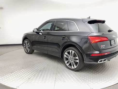Used 2020 Audi SQ5 Premium w/ Convenience Package image 4