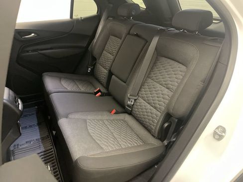 Used 2019 Chevrolet Equinox LT w/ Driver Convenience Package FWD image 17