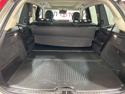 Used 2016 Volvo XC90 T6 Momentum image 18