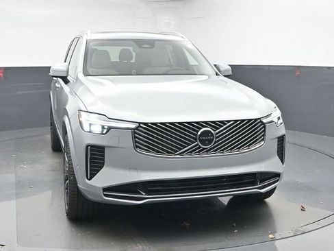 New 2026 Volvo XC90 B6 Plus w/ Protection Package Premier image 2