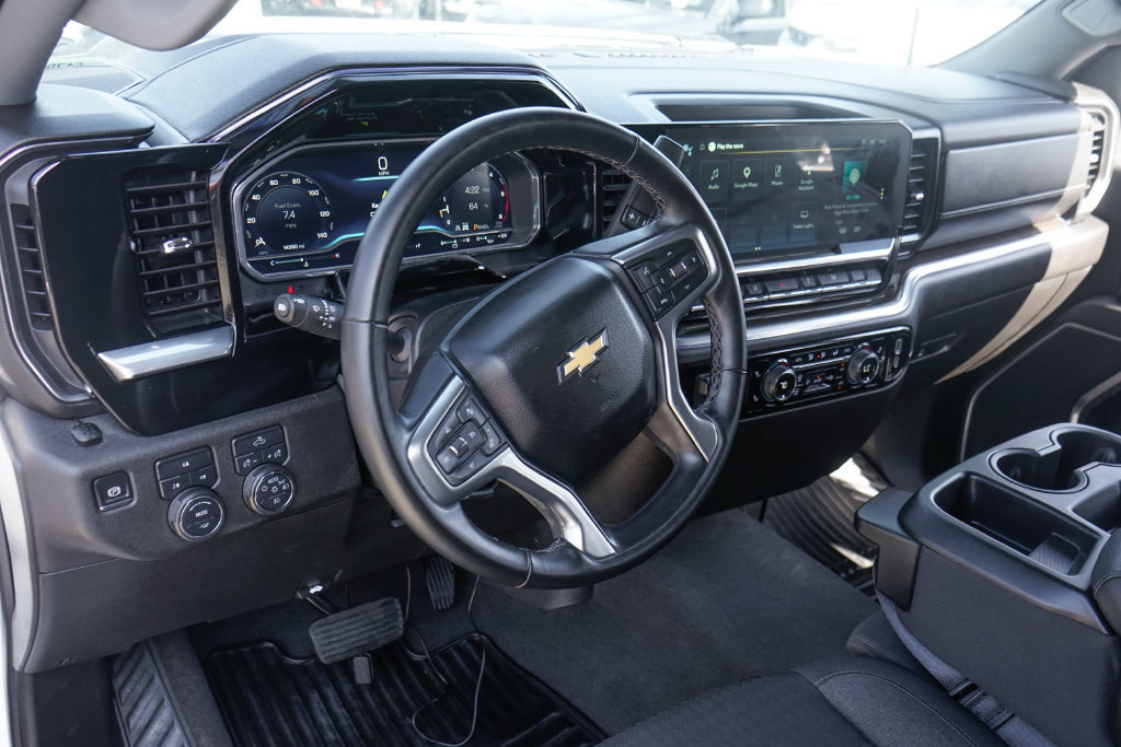 Used 2025 Chevrolet Silverado 3500 LT w/ Convenience Package AWD/4WD image 12