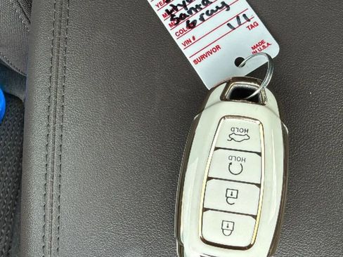 Used 2020 Hyundai Santa Fe SEL w/ Convenience Package image 37