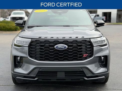 Certified 2025 Ford Explorer ST image 3