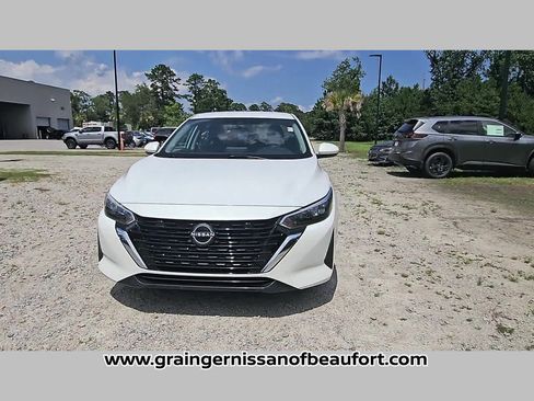 Used 2025 Nissan Sentra SV w/ All-Weather Package FWD image 20