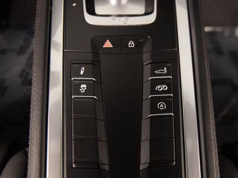 Used 2024 Porsche 718 Cayman GTS RWD image 27