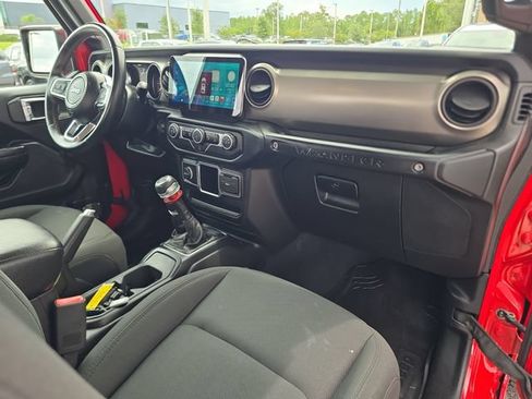 Used 2019 Jeep Wrangler Sport AWD/4WD image 11
