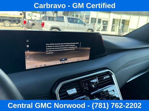 Used 2025 Nissan Armada SL w/ Captain's Chari Seat Package AWD/4WD image 16