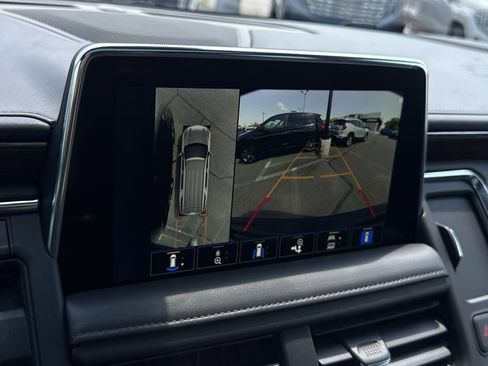Used 2022 Chevrolet Suburban High Country AWD/4WD image 19