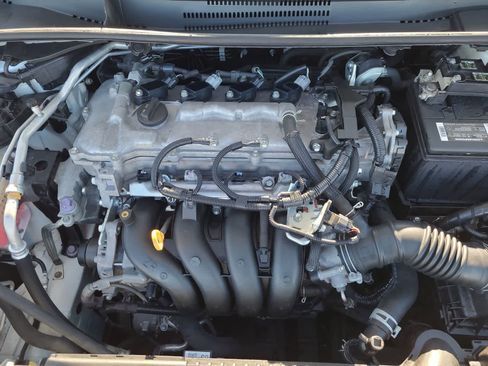 Used 2020 Toyota Corolla LE w/ Carpet Mat Package (TMS) image 17