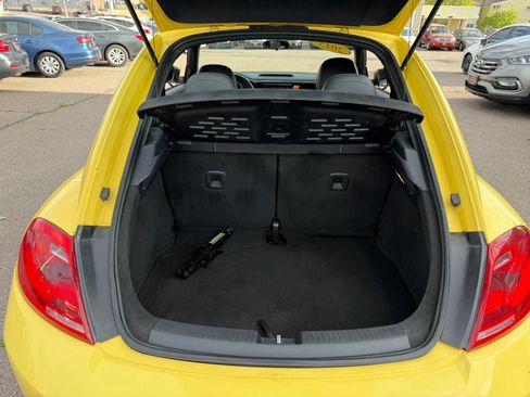 Used 2015 Volkswagen Beetle 1.8T FWD image 32