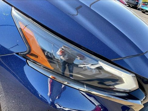 Used 2023 Nissan Altima 2.0 SR image 32