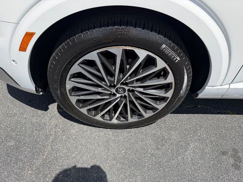 Used 2026 Hyundai Palisade Calligraphy FWD image 18