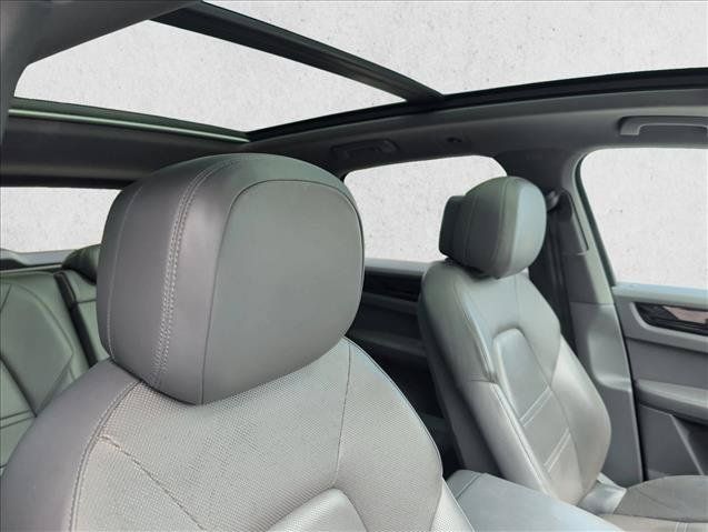 Used 2019 Porsche Cayenne AWD/4WD image 25