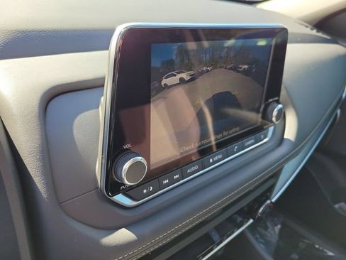 New 2026 Nissan Rogue SV w/ Cold Weather Package FWD image 18