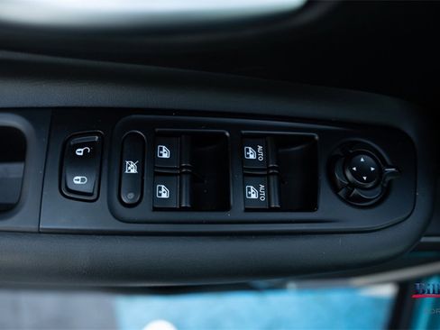 Used 2022 Jeep Renegade Latitude image 18