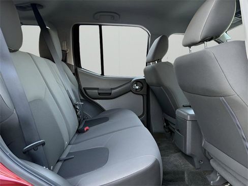 Used 2015 Nissan Xterra S image 15